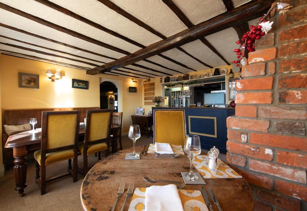 The Pheasant Public House & Hotel Gestingthorpe Exterior foto